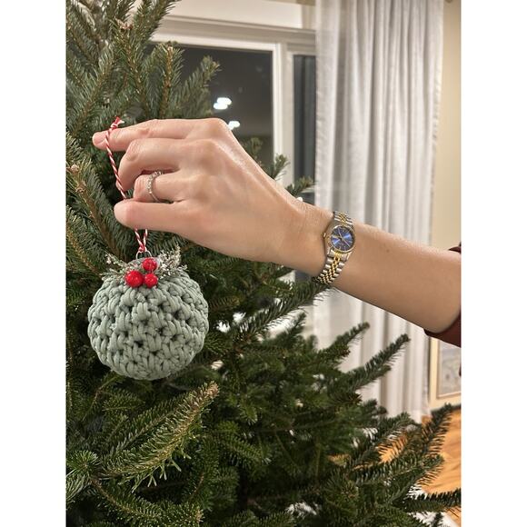 Seiko Women’s 7N83 0049; Jubilee bracelet, Fluted Bezel, 24mm Blue Sunburst Dial - Picture 1 of 5